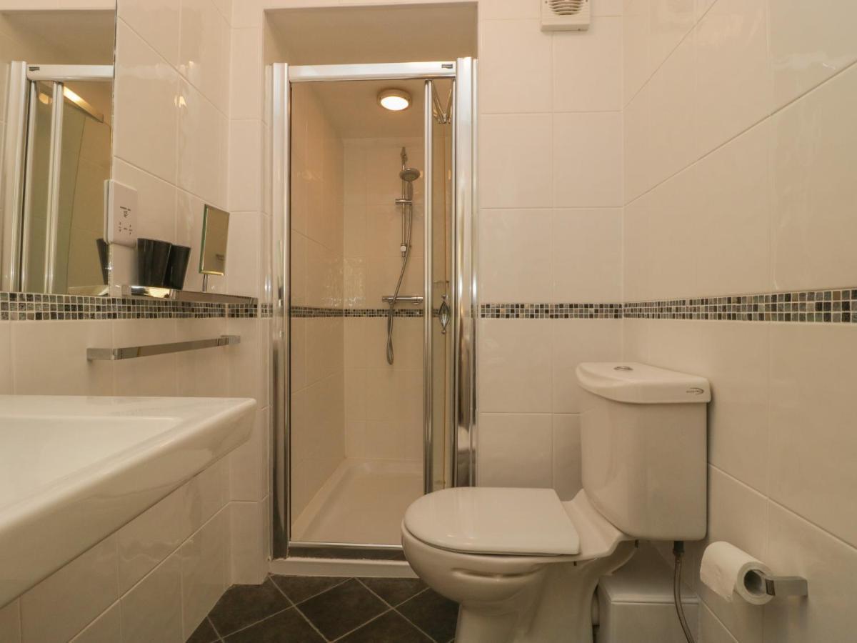 1 Abbey Court Apartment Sherborne  Ngoại thất bức ảnh